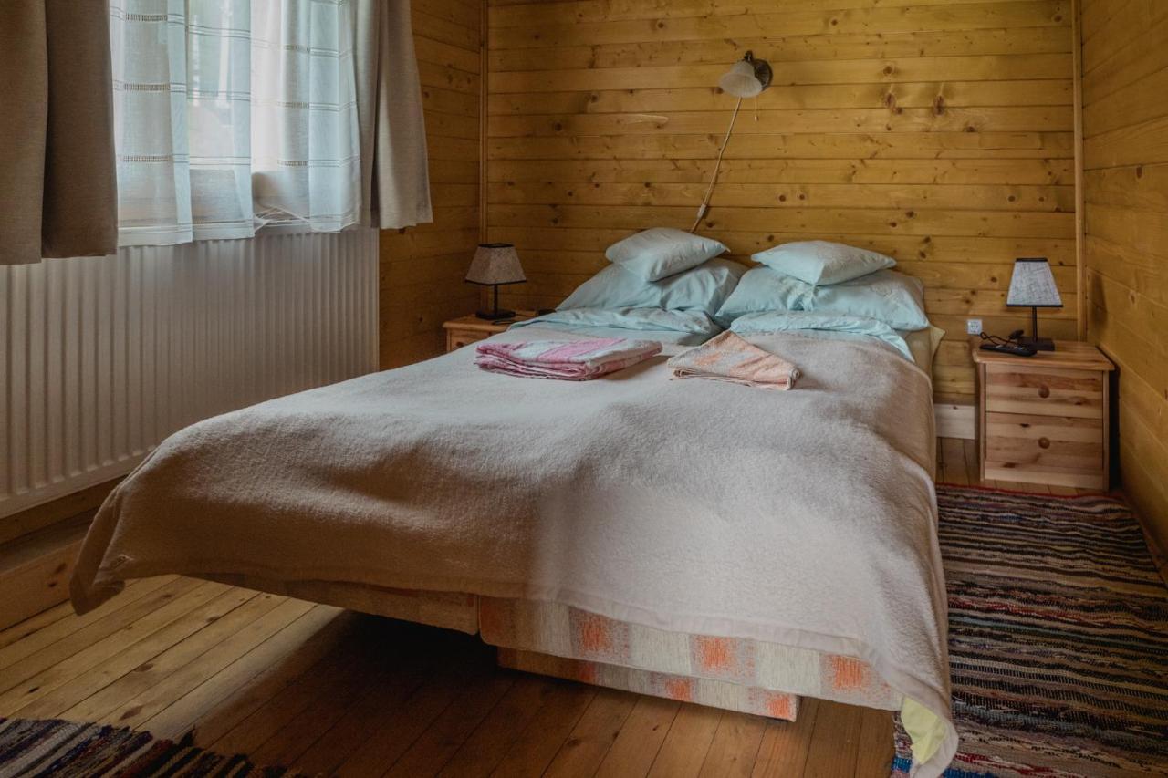 Biotour Camping & Restaurant Ghimeş-Făget Esterno foto