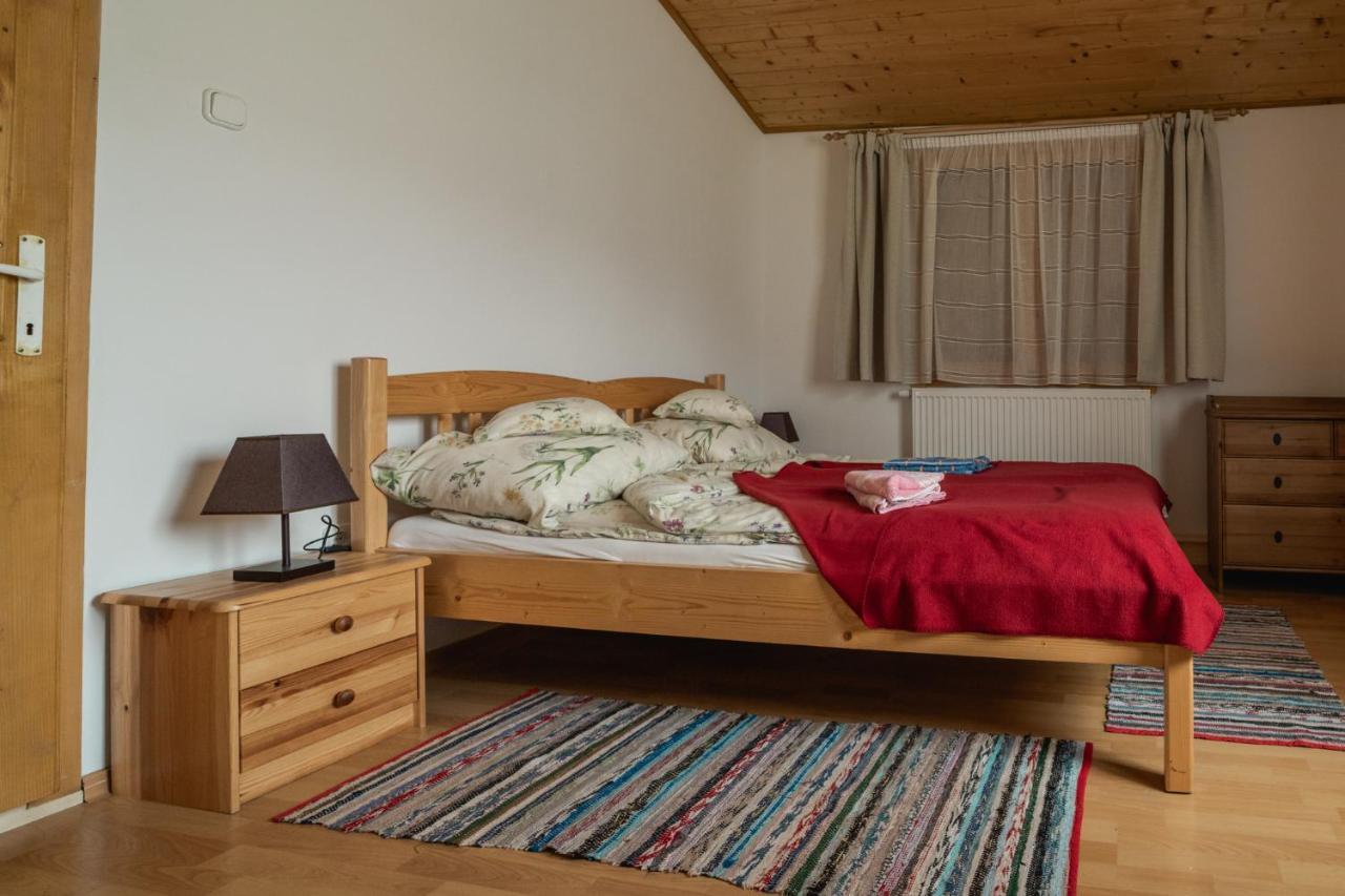 Biotour Camping & Restaurant Ghimeş-Făget Esterno foto